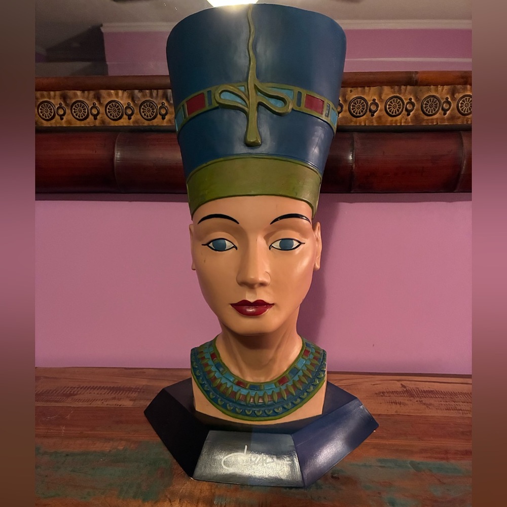 1990s Vintage CAZAL Nefertiti Sunglasses Store Display Bust